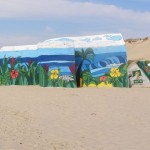 Les blockhaus, vestiges de la deuxième guerre mondiale (mur de l'atlantique) ont été décorés par des jeunes au cours d'un projet pédagogique.